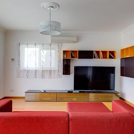 Seafront Apartment In Sliema With Pool, Upmarket Complex Ngoại thất bức ảnh