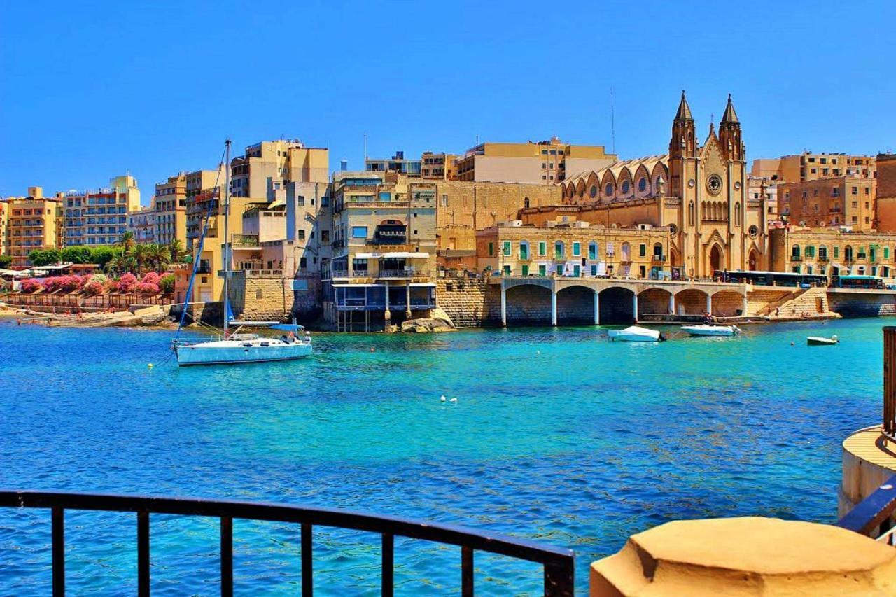 Seafront Apartment In Sliema With Pool, Upmarket Complex Ngoại thất bức ảnh